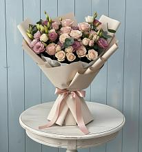 Букет цветов из:  Розы и Лизиантусы в Седкыркещ