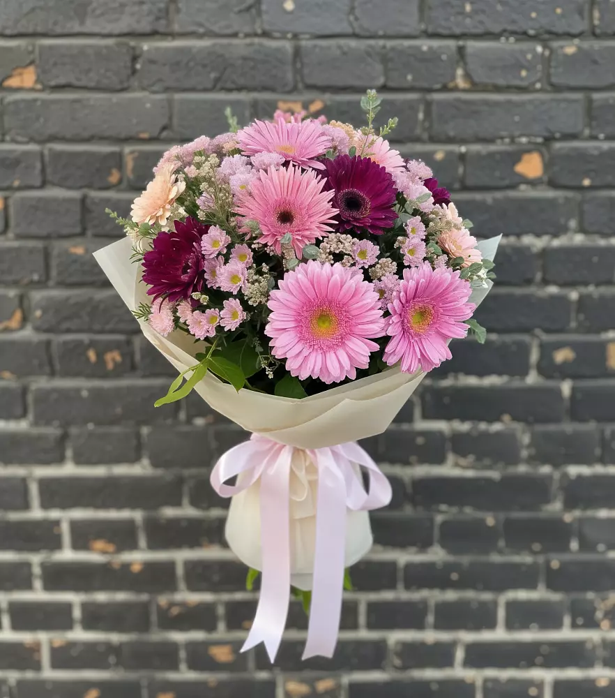 Букет цветов из: Герберы и Хризантемы в Седкыркещ