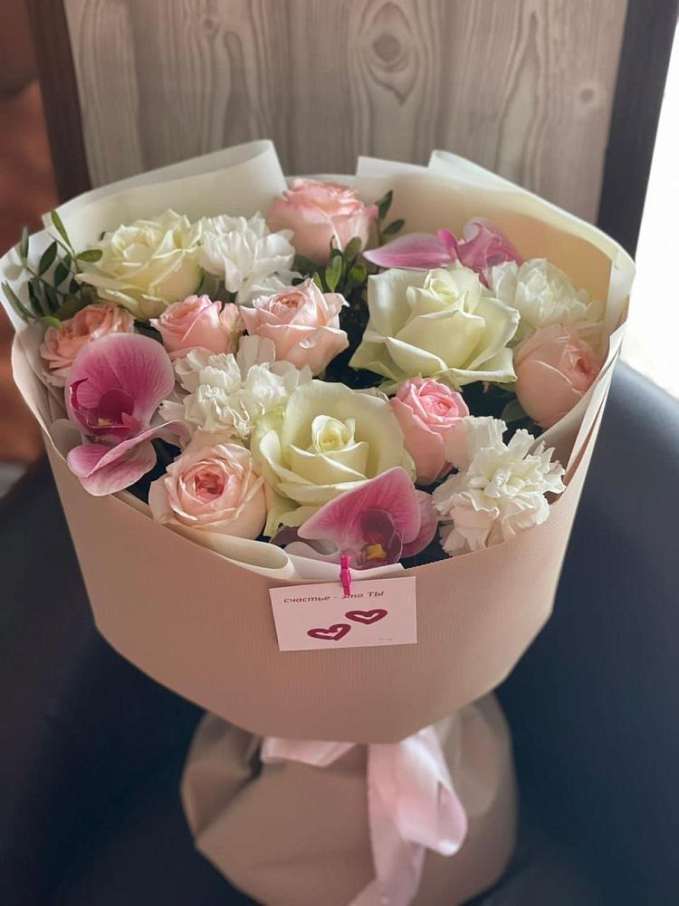 Букет цветов из: Орхидеи, Розы и Гвоздики в Седкыркещ