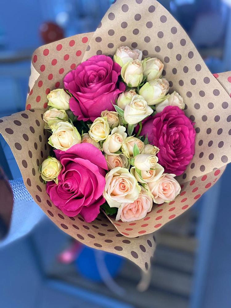 Букет цветов из: Розы в Седкыркещ