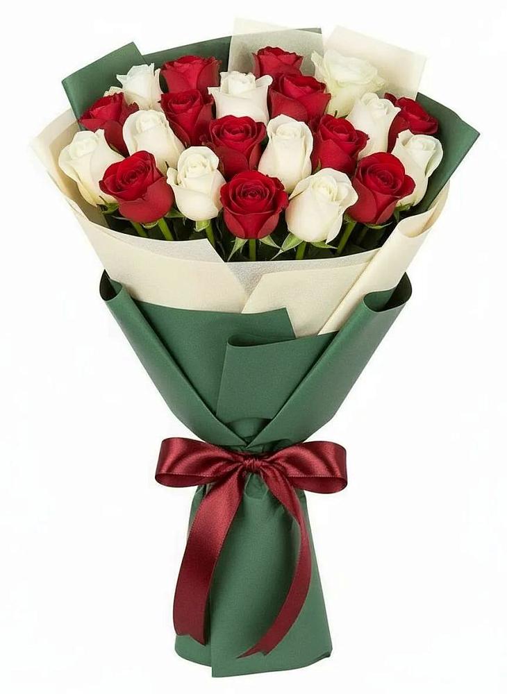 Букет Микс из красных и белых роз в Седкыркещ