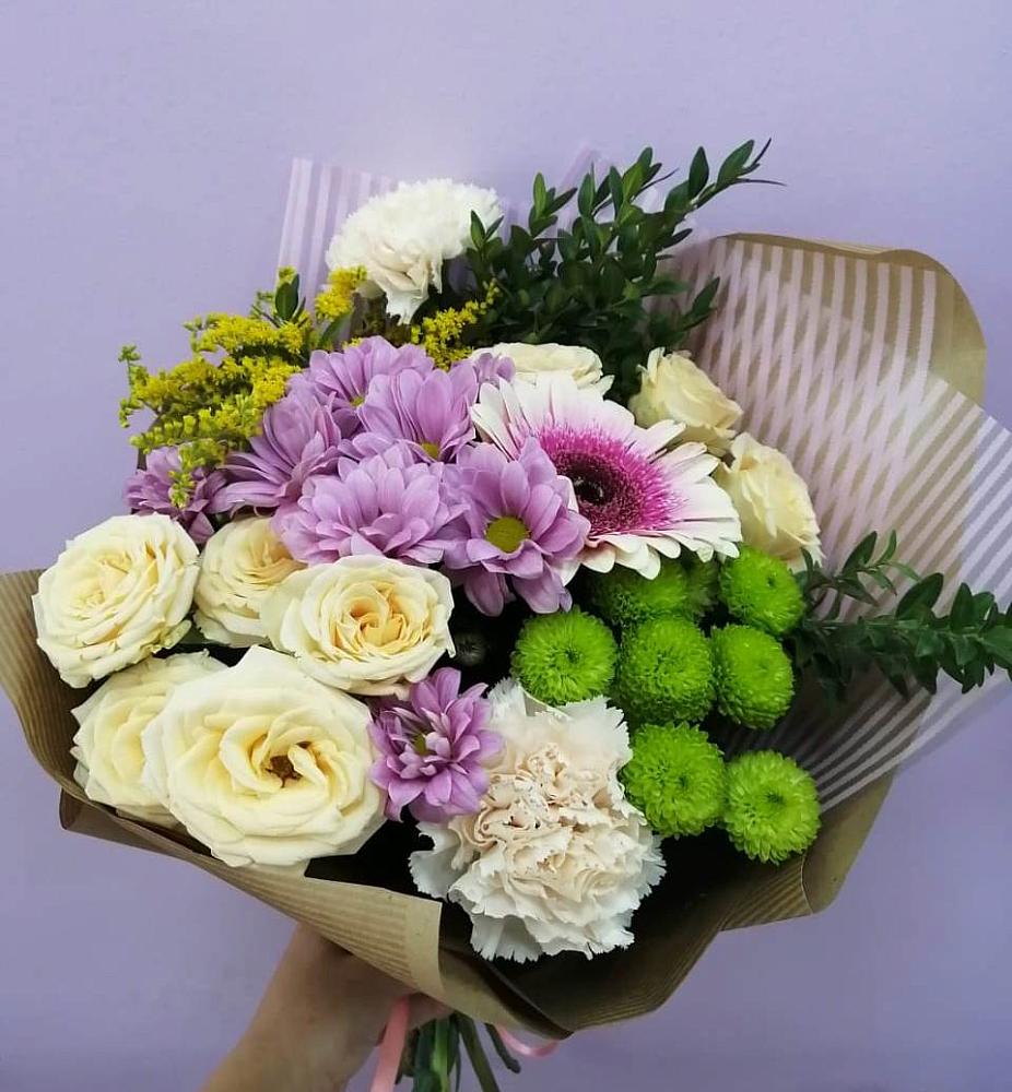 Букет цветов из: Хризантемы, Розы, Гвоздики и Герберы в Седкыркещ