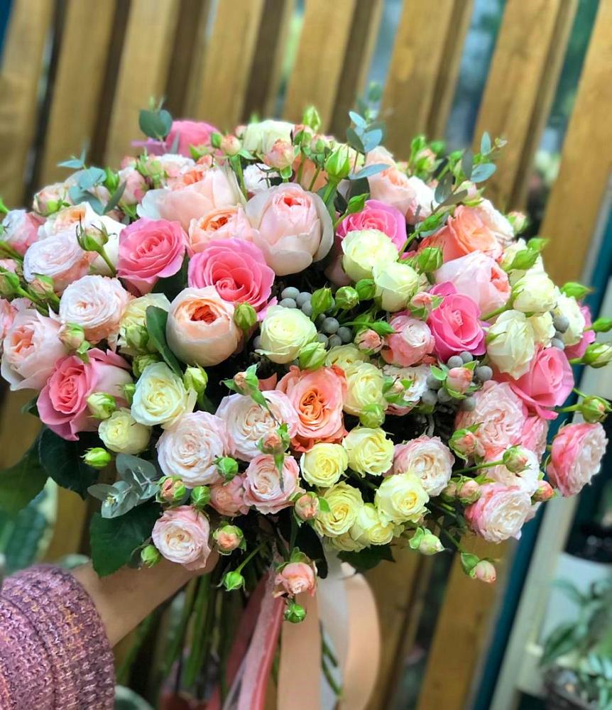 Букет цветов из: Розы в Седкыркещ