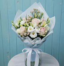 Букет цветов из:  Розы и Лизиантусы в Седкыркещ