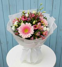 Букет цветов из:  Герберы, Альстромерии и Лизиантусы в Седкыркещ