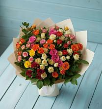 Букет Микс из разноцветных кустовых роз в Седкыркещ